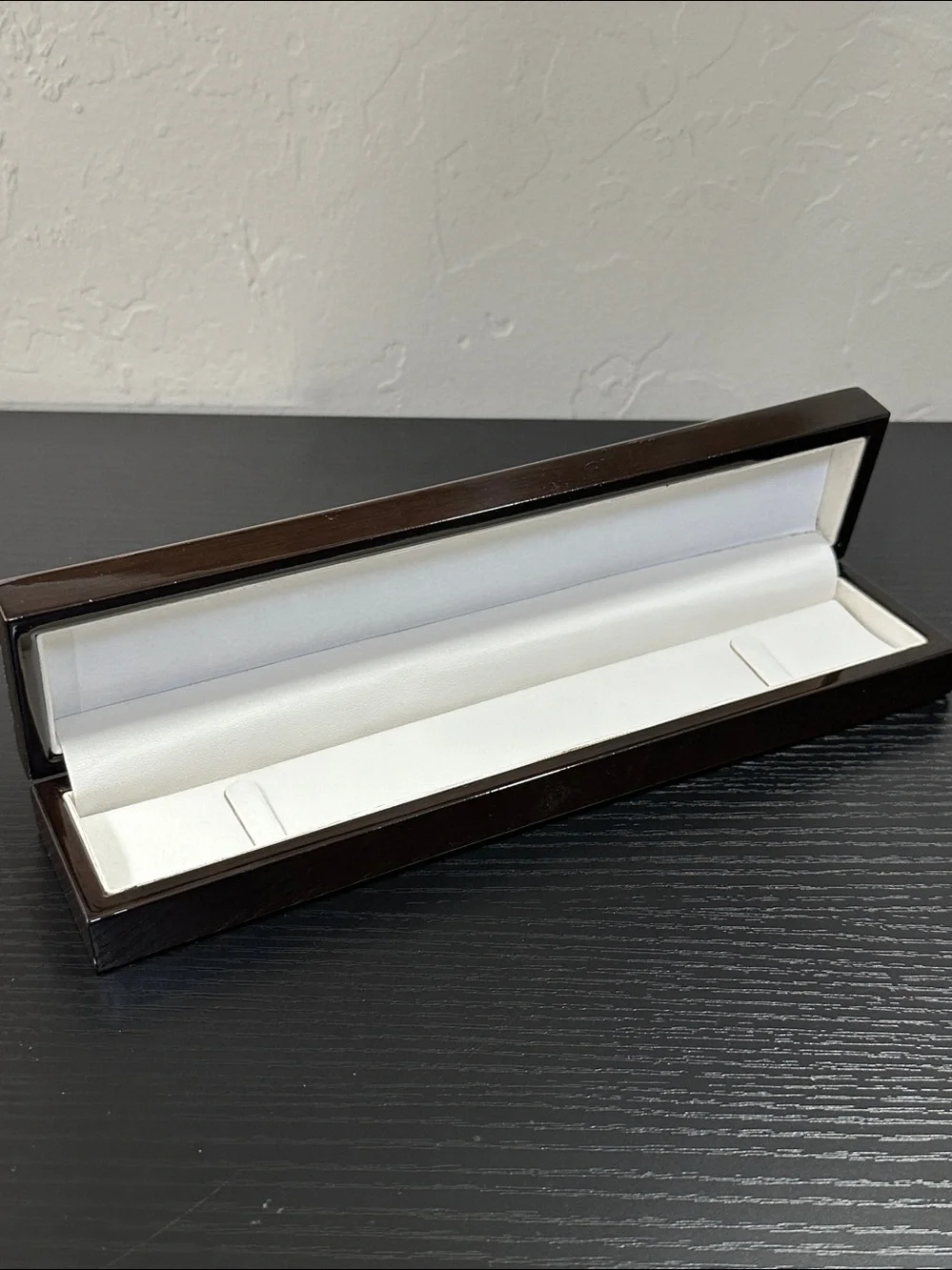 Premium High-Gloss Lacquer Bracelet/Watch  Presentation Case – Brand New